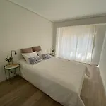 Nuevo Cerca De Playas De Santander