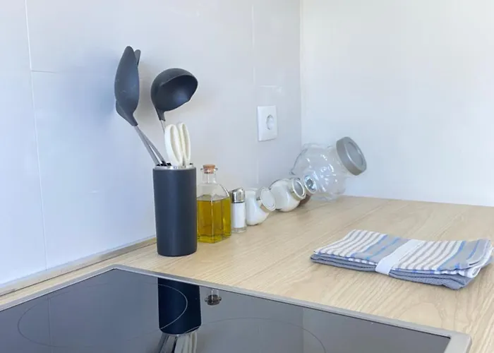 Nuevo Cerca De Playas De Apartment